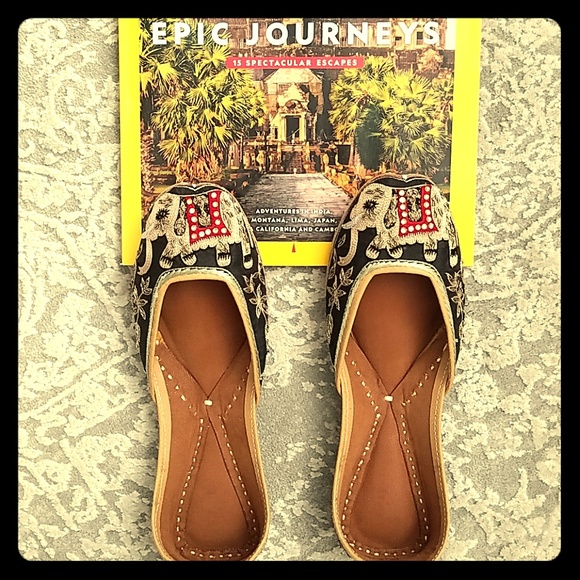 JUTTI Elephant Design (see sizing) NWOT - Picture 1 of 8